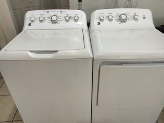 Washer and dryer set