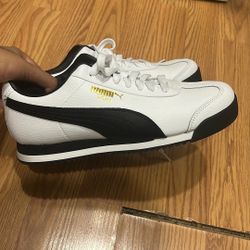Puma Shoes Size 9