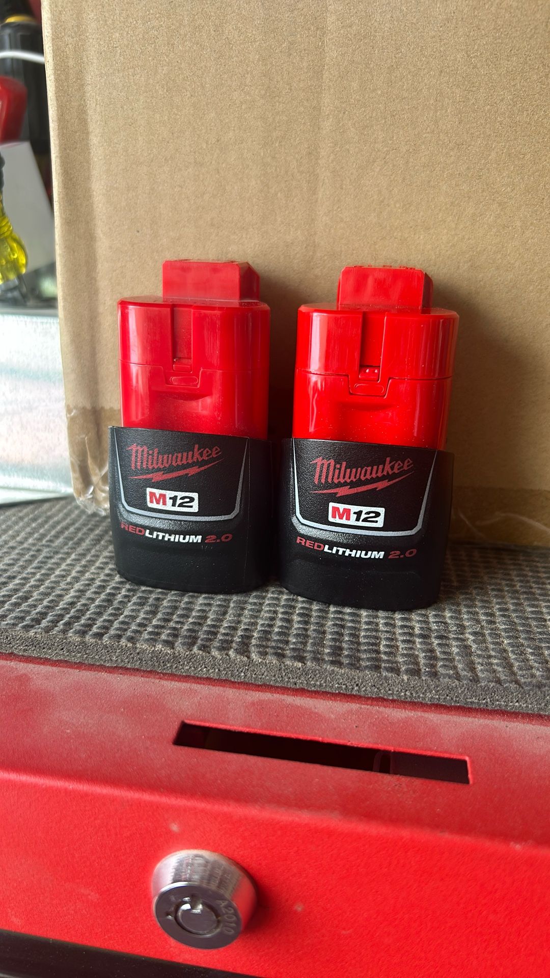 Milwaukee M12