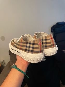 BURBERRY CHUCKS