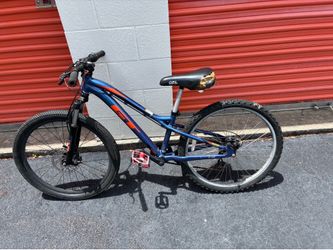 Bike/bycycle brakes needs to be fixed