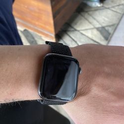 Apple Watch 5 Series 44 MM 