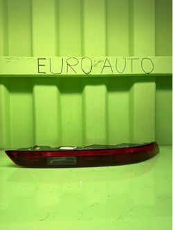 2018 2019 2020 AUDI Q5 SQ5 Right Passenger Side Bumper Tail Light OEM 80A-945-070-A.