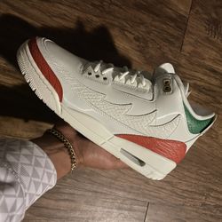 Air Jordan 3 Vuelvo Size 11