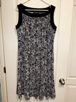 Perceptions Black & White Floral Fit & Flare Sleeveless Dress