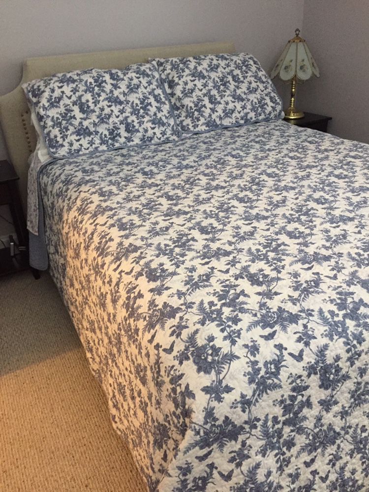 King Size Reversible  Quilt