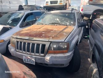 2000 Jeep Grand Cherokee For Parts