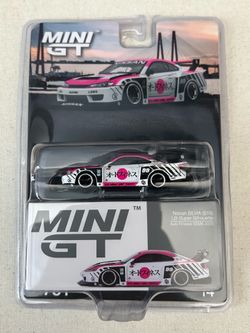 MiniGT cars