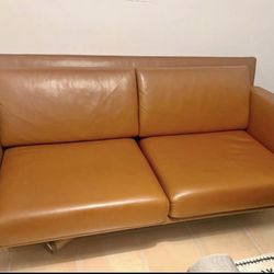 Coalesse Steelcase Switch lounge sofa. Price Including Delivery 