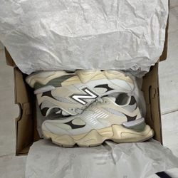 NB 9060 Gray  Size #10us  New Never Used Comes With Box 