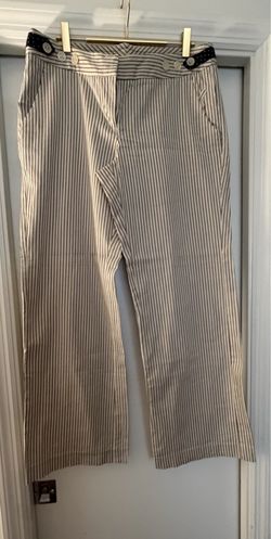 White House, black market trouser pants