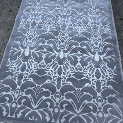 5x7’ At Home Gray Area Rug! 