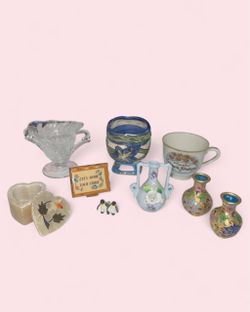Vintage miniature collectible items bundle