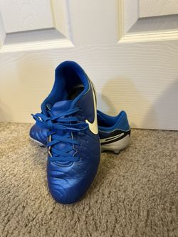 Nike Youth Soccer Cleats Size 4.5