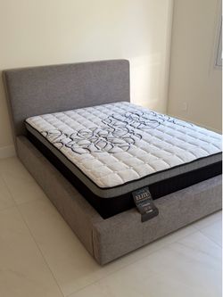 •  Elite Bamboo Luxe Queen 12” pillow top.      New mattress in a plastic sealed.     We offer same day delivery  Venta de colchones  ☎️📲call or Tex 