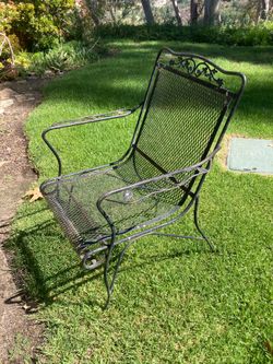 Vintage iron patio chairs 4