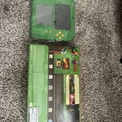 Nintendo 2DS Link Edition [Zelda Ocarina Of Time 3D Pre-Installed]