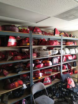 TOYOTA FORD CHRYSLER CHEVY TAIL LIGHTS