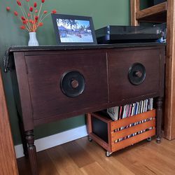Vintage Decorative Cabinet/sideboard