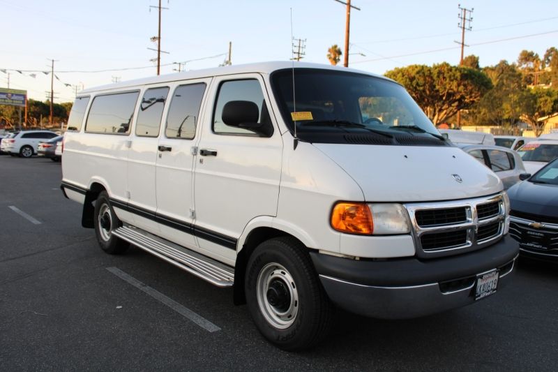 2000 Dodge Ram Van