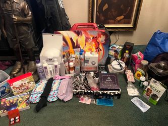 Selling my goods barley used or brand new items make an offer
