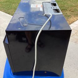 Large Microwave Asking $100. Obo 