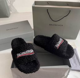 balenci fur slides