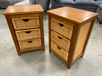 Honey Finished Nigthstand with Wicker Sides and Basket Style Drawers (Set of 2)