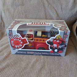 M&M’s Official Limited Edition LE Collectible FIRE TRUCK CANDY DISPENSER