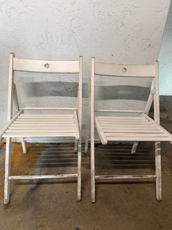 Wood folding chairs