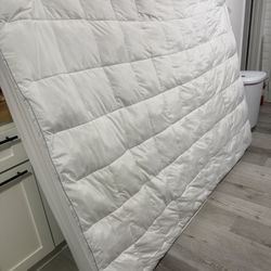 Queen Mattress Includes Mattress Cover