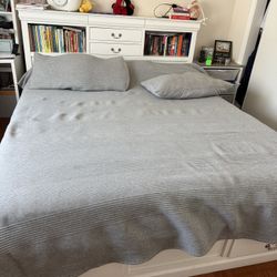 Cal King White Bed 