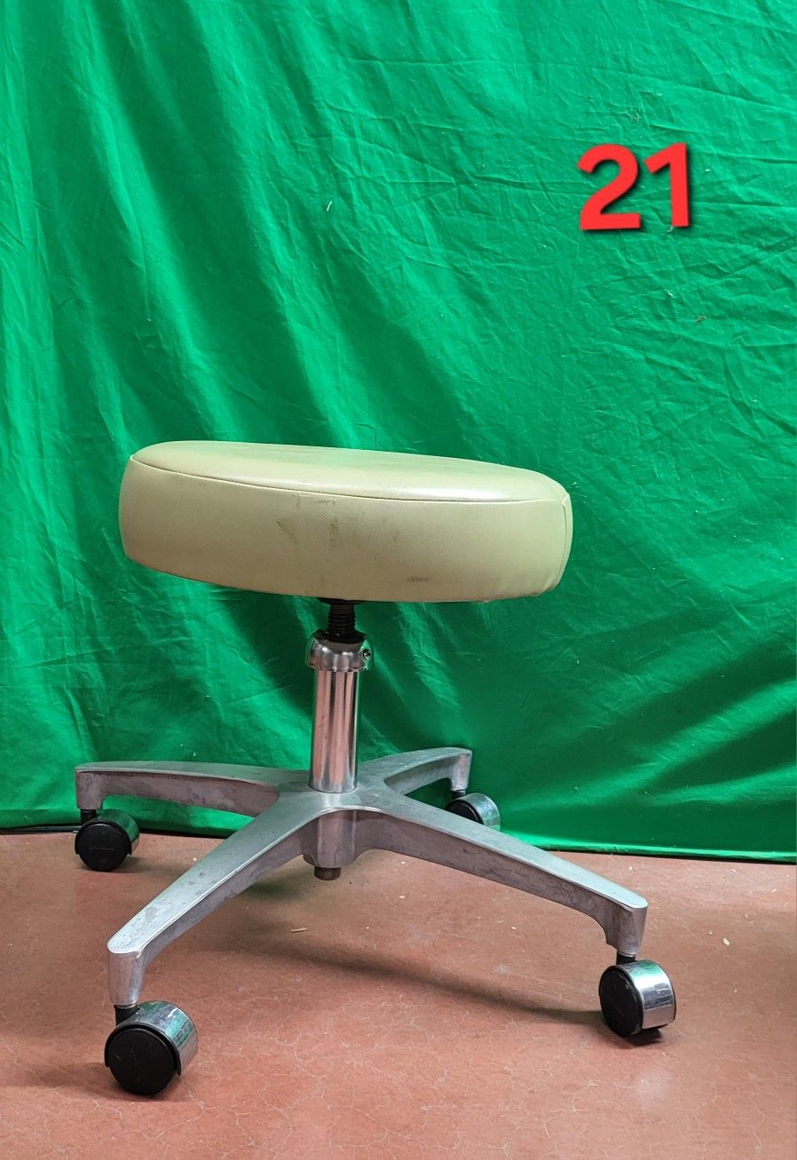 DR stools