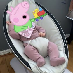 4moms MamaRoo Multi-Motion Baby Swing, Bluetooth Enabled with 5 Unique Motions