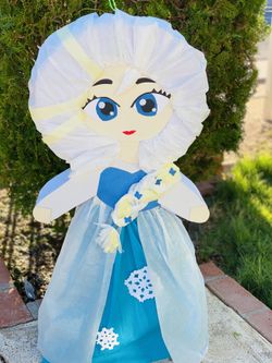 Frozen piñata princesss
