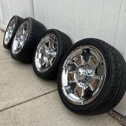 Staggered Ultra wheels 20” & 17” like new tires