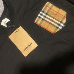 Burberry T shirt
