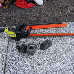 HEDGE TRIMMER RYOBI 18V BATTERY AND CHARGER INCLUDED 