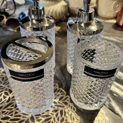 Nautica Bathroom Set 