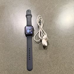 Apple Watch SE 44mm 2nd Generation Aluminum 