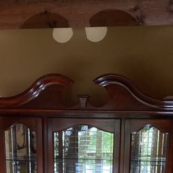 Amish Queen Anne Pediment  Dining Hutch 