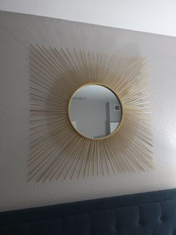 Decorative wall art/mirror