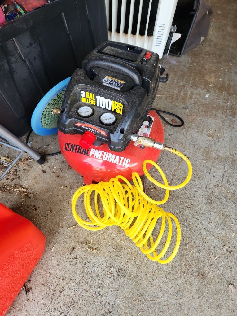 Central Pneumatic Air Compressor