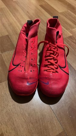 Soccer shoes turf