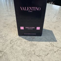 Valentino Intense 