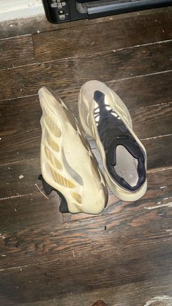 Yeezy 700