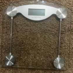 DIGITAL BATHROOM SCALE