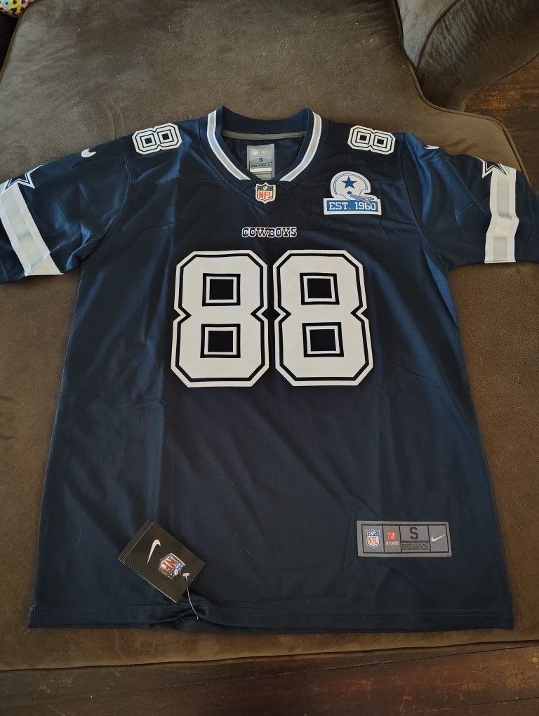 CEEDEE LAMB FOOTBALL JERSEY