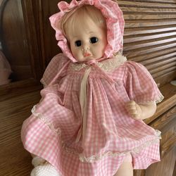 Nana Alexander doll with blonde hair with the box