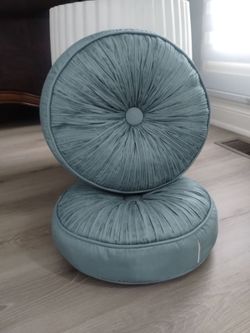 Round Tufted Decorative Pillows Set of 2